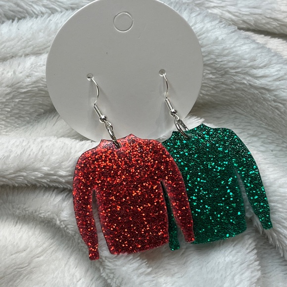 Red and Green Sweater Handcrafted 925 Earrings - Picture 4 of 4